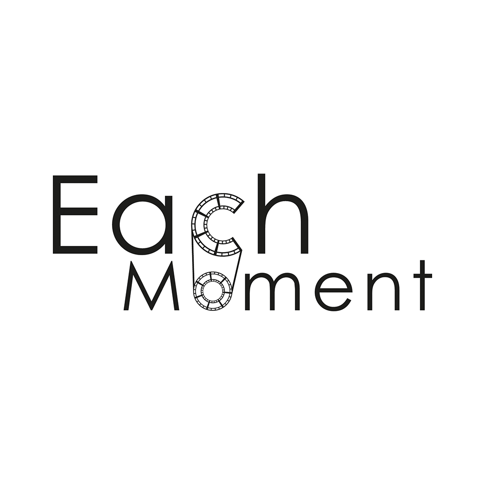 EachMoment Logo