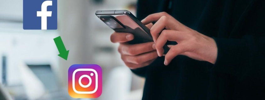 Ausgezeichnet.org thematisiert das Cross-Posting von Facebook auf Instagram und erklärt, wie dieses funktioniert, das Bild zeigt eine Person am Smartphone, die Logos der sozialen Netzwerke sind abgebildet