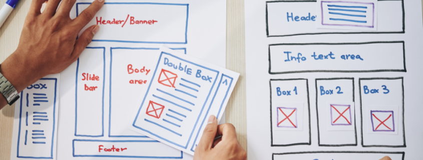 Menschen bauen Mockup von einer Website | AUSGEZEICHNET.ORG